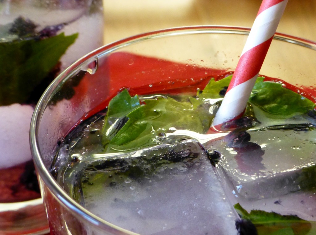 basil and blackberry drink